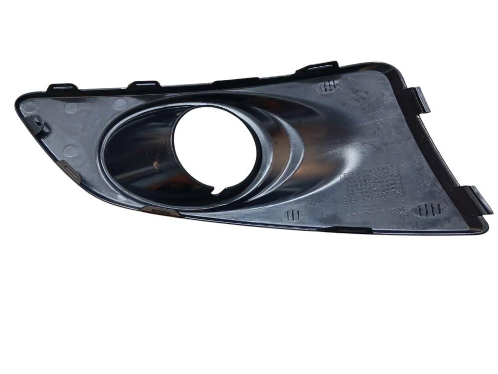 Moldura Da Grade De Milha L/e Chevrolet Sonic 2012 3