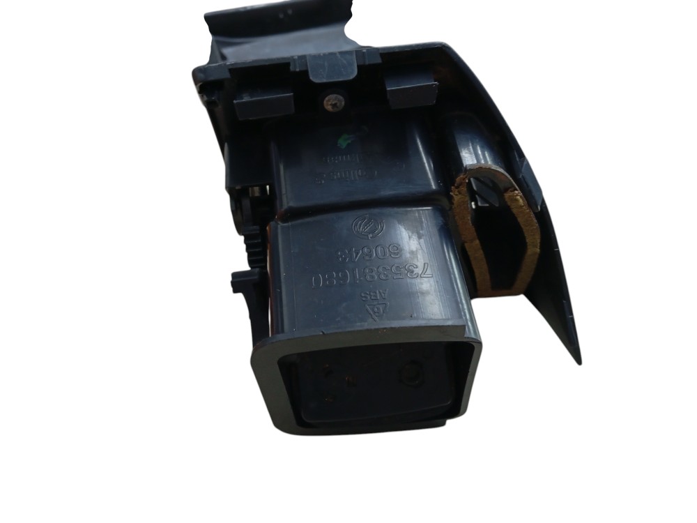 Difusor Saida De Ar Lado Esquerdo Fiat Idea 2005/2011 2