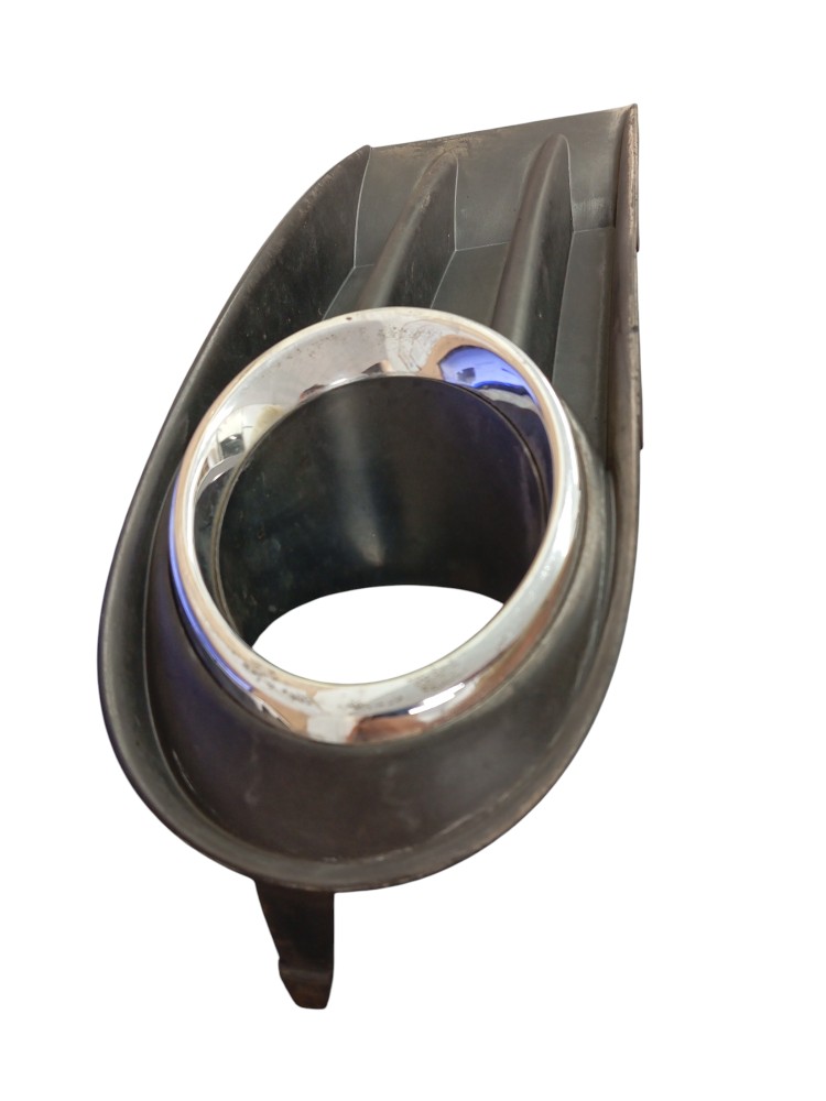 Moldura Farol De Milha Vw Gol Voyage G5 09/13 4