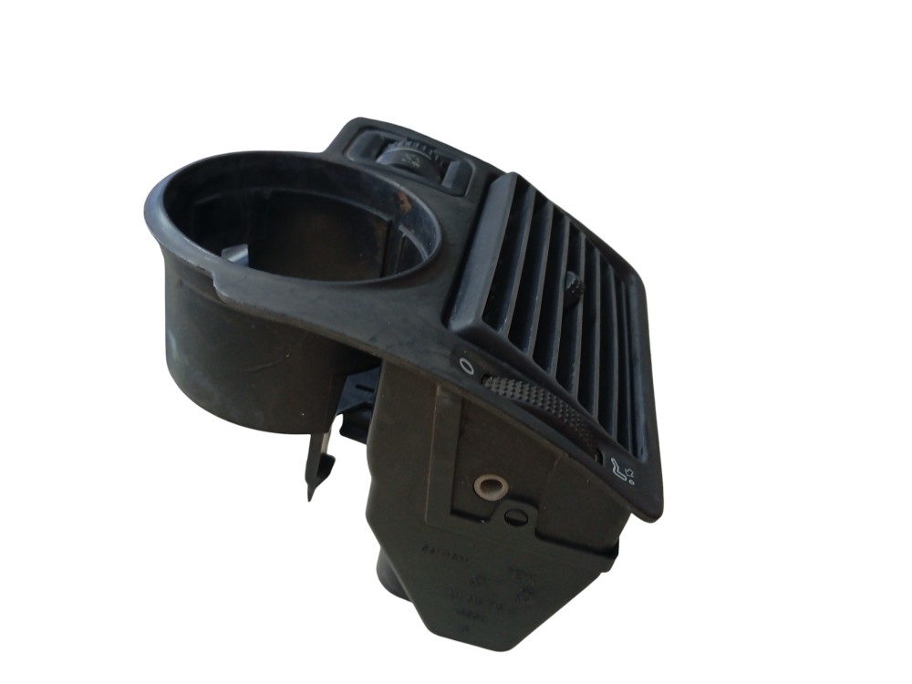 Moldura Difusor De Ar Esquerdo Volkswagen Golf 1999/2005 4