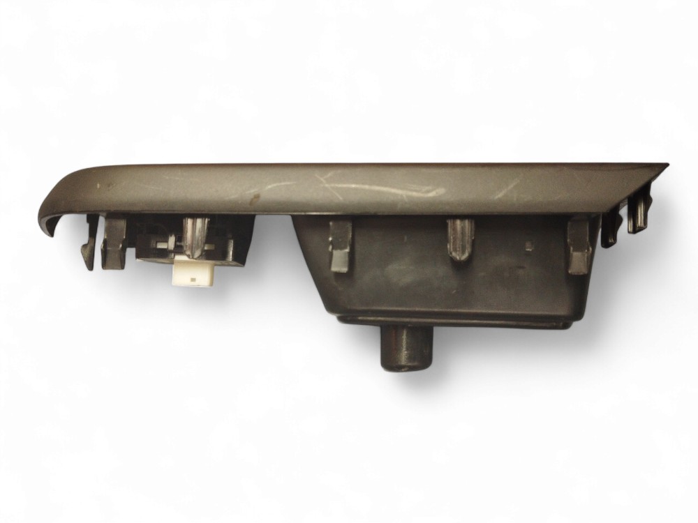 MOLDURA C/ BOTÃO VIDRO TRASEIRO L/D FIAT PULSE 2021/25 5