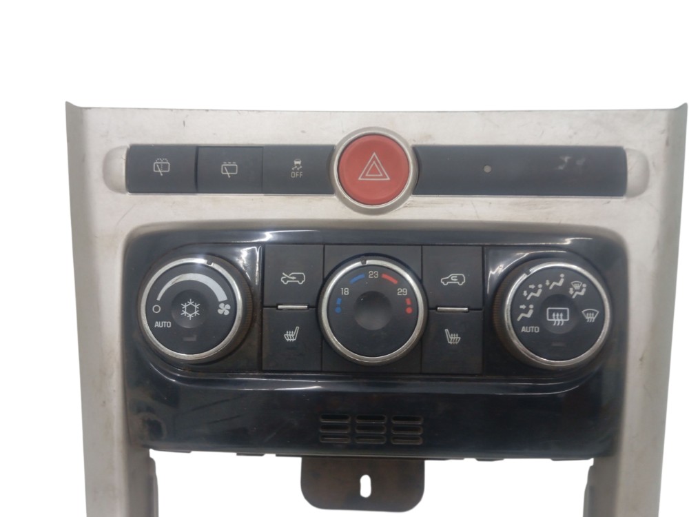 Moldura Comando do Ar condicionado Gm Captiva Sport 2008/12 2