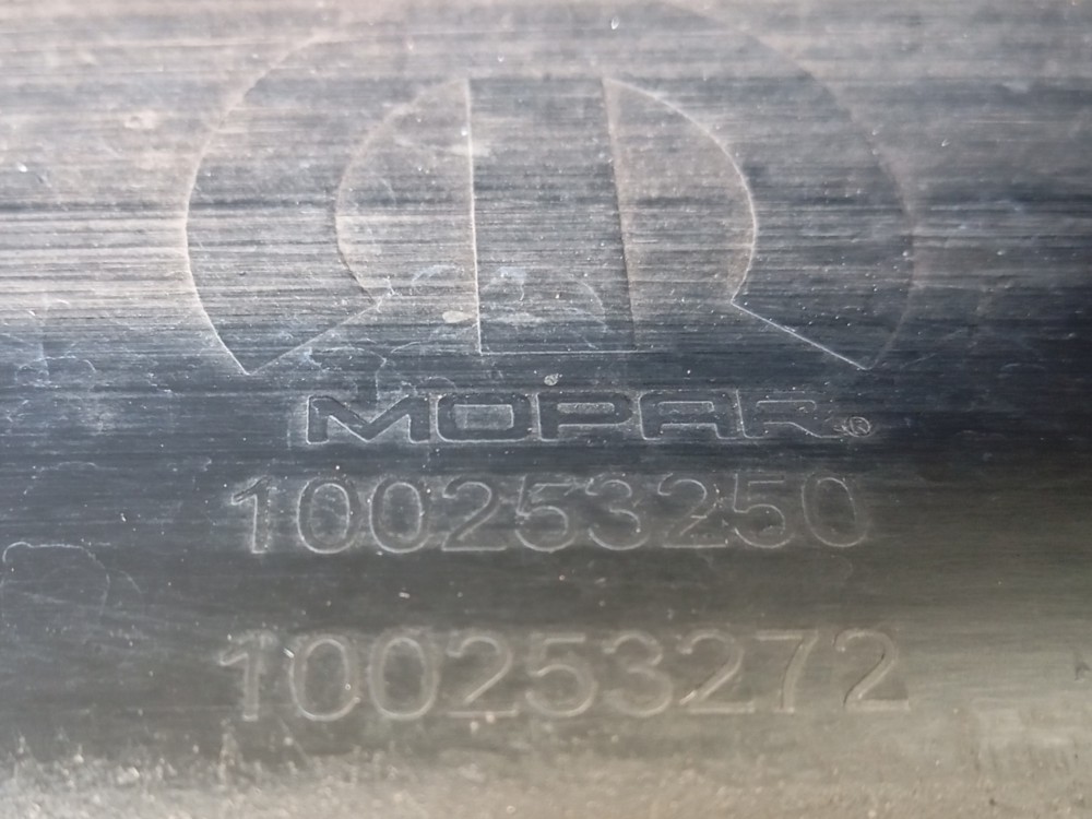 Grade Inferior C/ Moldura Fiat Strada 2020 A 2023 Original Preto 8
