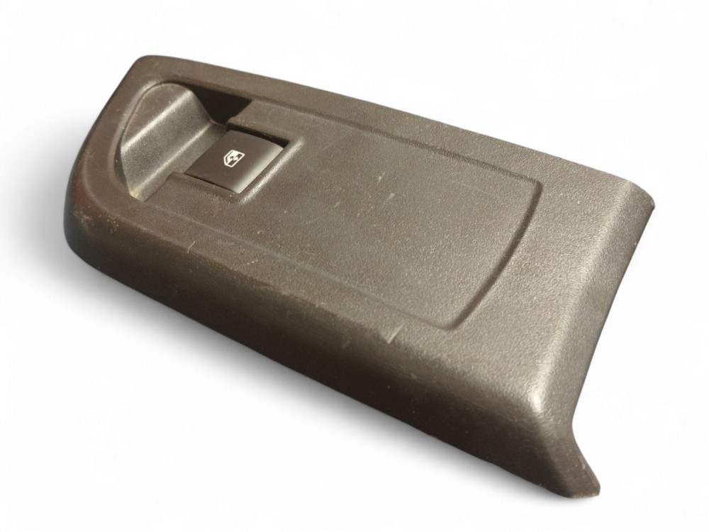 MOLDURA BOTAO VIDRO ELETRICO DIANTEIRO L/D ONIX PRISMA 19-23 3