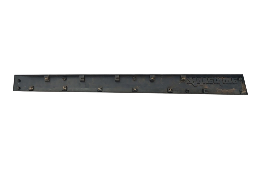 Moldura Friso Porta Dianteira Esquerdo Fiat Strada 2013 2