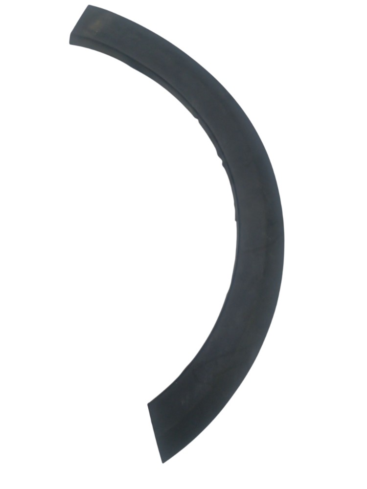 Moldura paralama Dianteiro Direito Saveiro G5 2009-2010/13 1