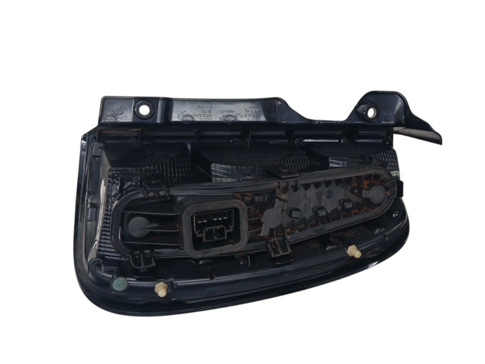 LANTERNA ESQUERDA FIAT UNO DRIVE VIVACE FUMÊ 2018 2124571 3