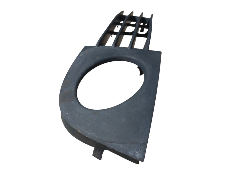 Moldura Da Grade Farol De Milha L/e Audi A6 2003 4