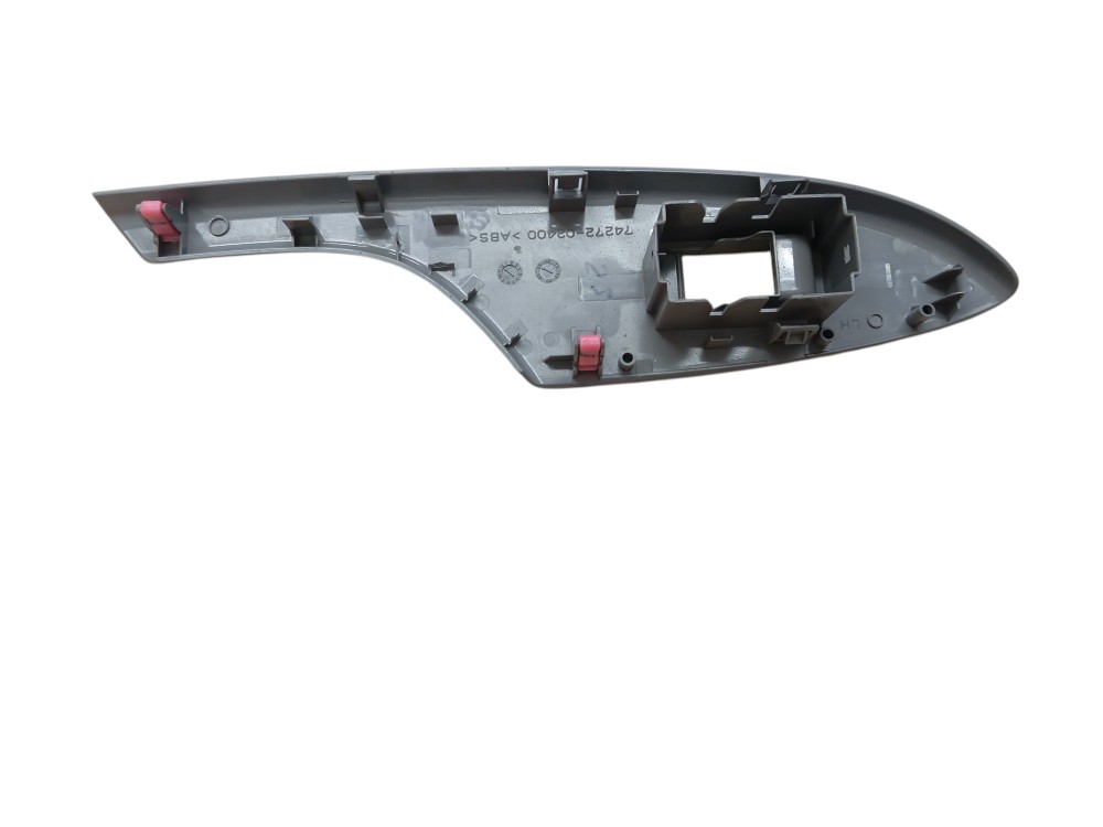 MOLDURA BOTÃO VIDRO TRASEIRO ESQUERDO TOYOTA COROLLA 09/14 5