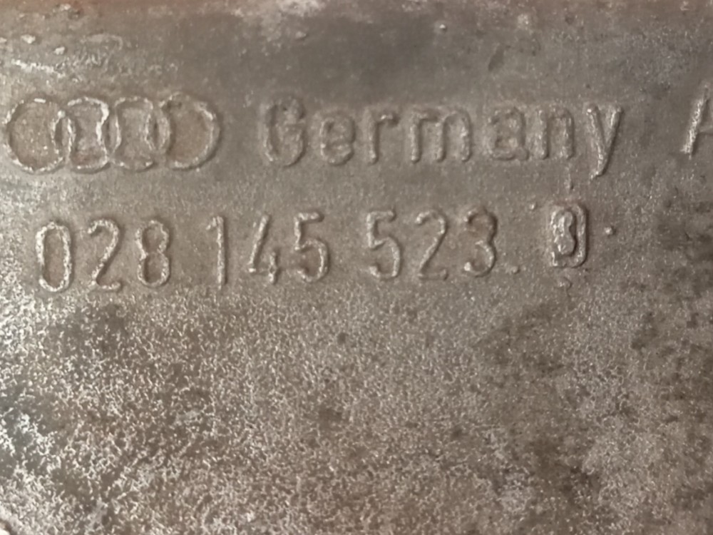 Suporte Bomba Direcao Hidráulica Ve Golf 1.8/2.0 1994 A 1998 7