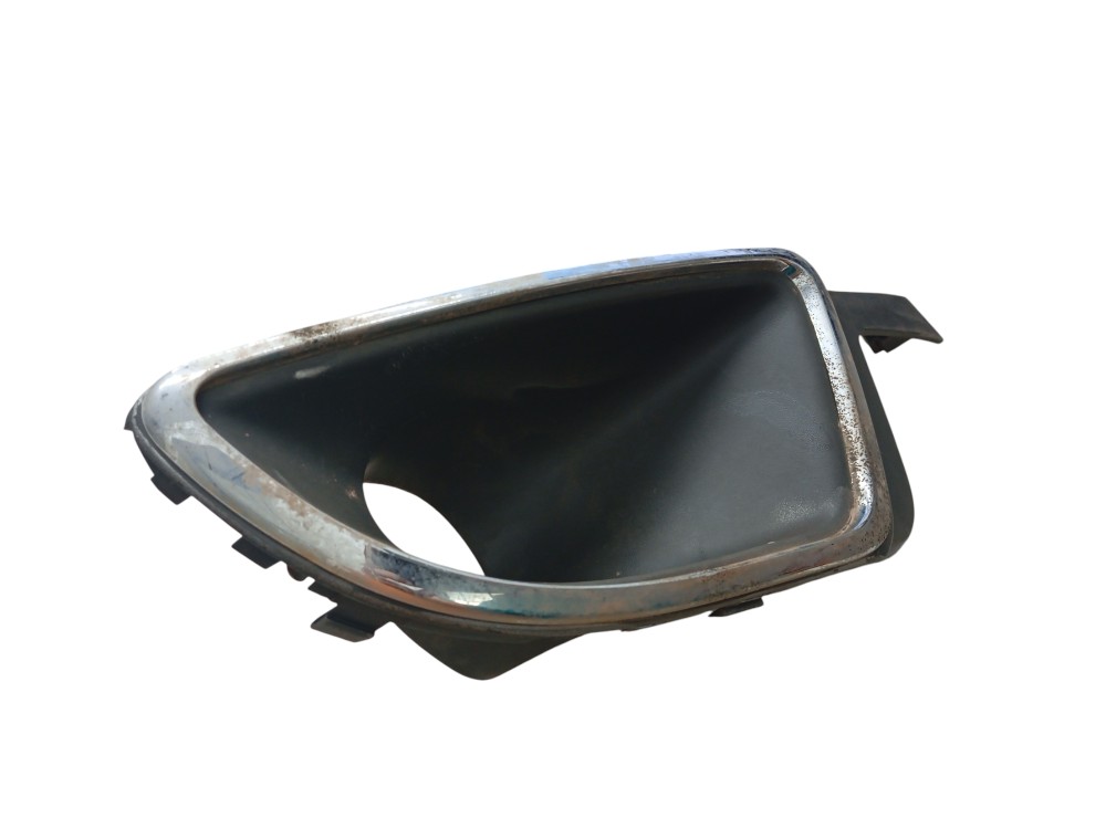 GRADE MOLDURA DO FAROL DE MILHA DIREITO FIAT SIENA 2013/16 4