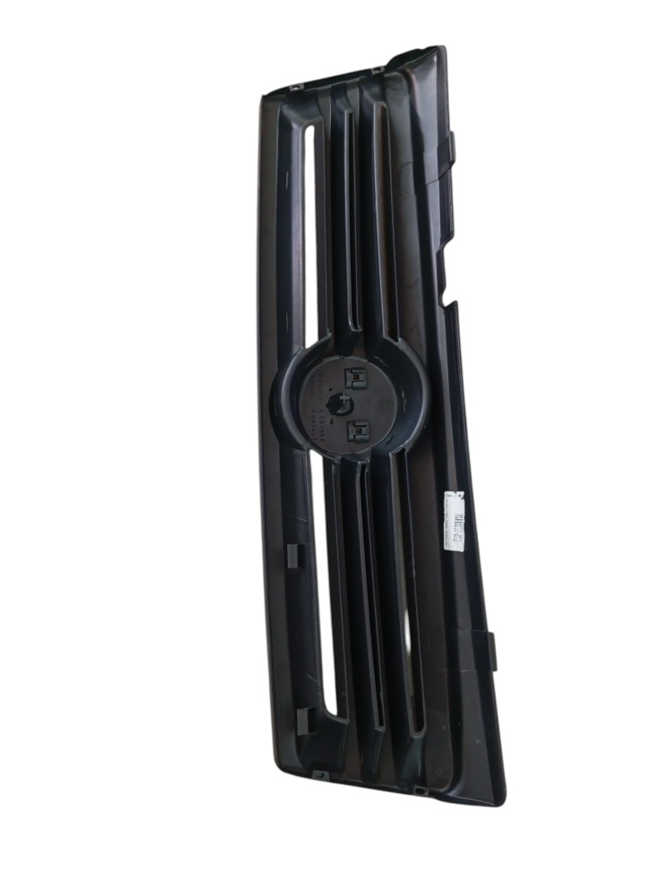 GRADE PARA-CHOQUE FRONTAL FIAT UNO FIORINO 09/13 3