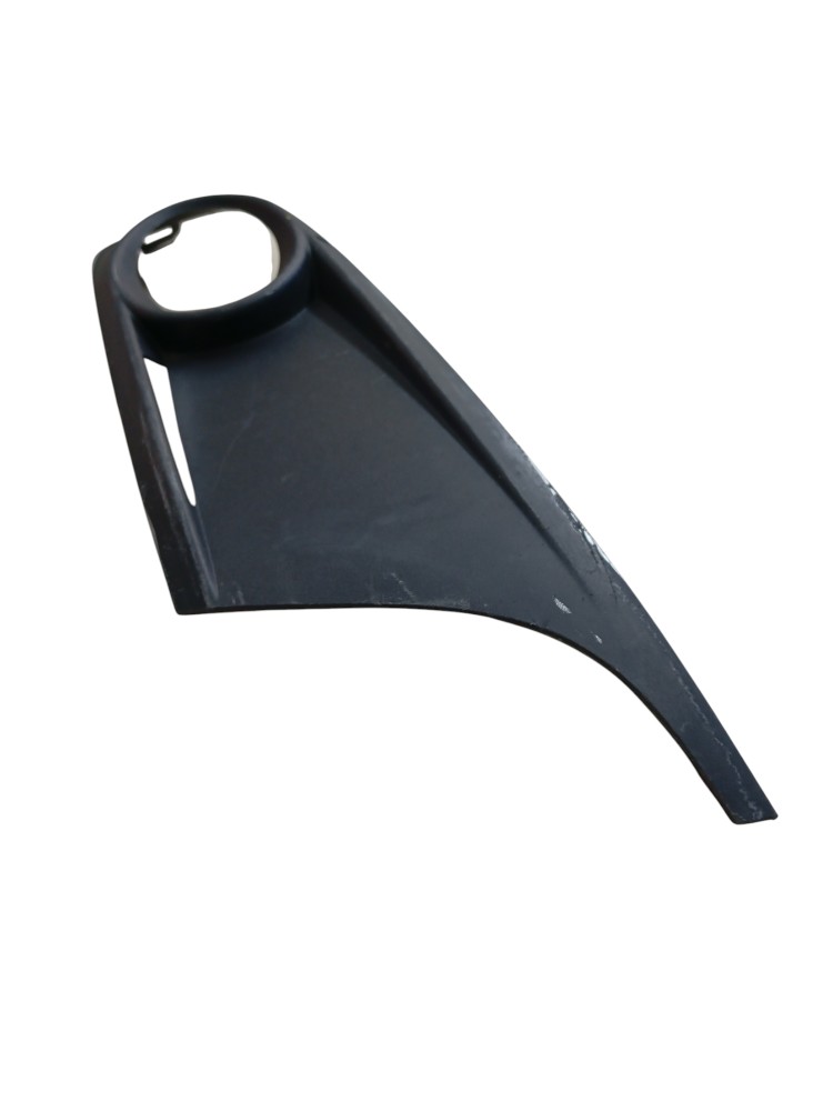 Moldura Grade Farol De Milha Esquerdo Vw Jetta 2011/14 4