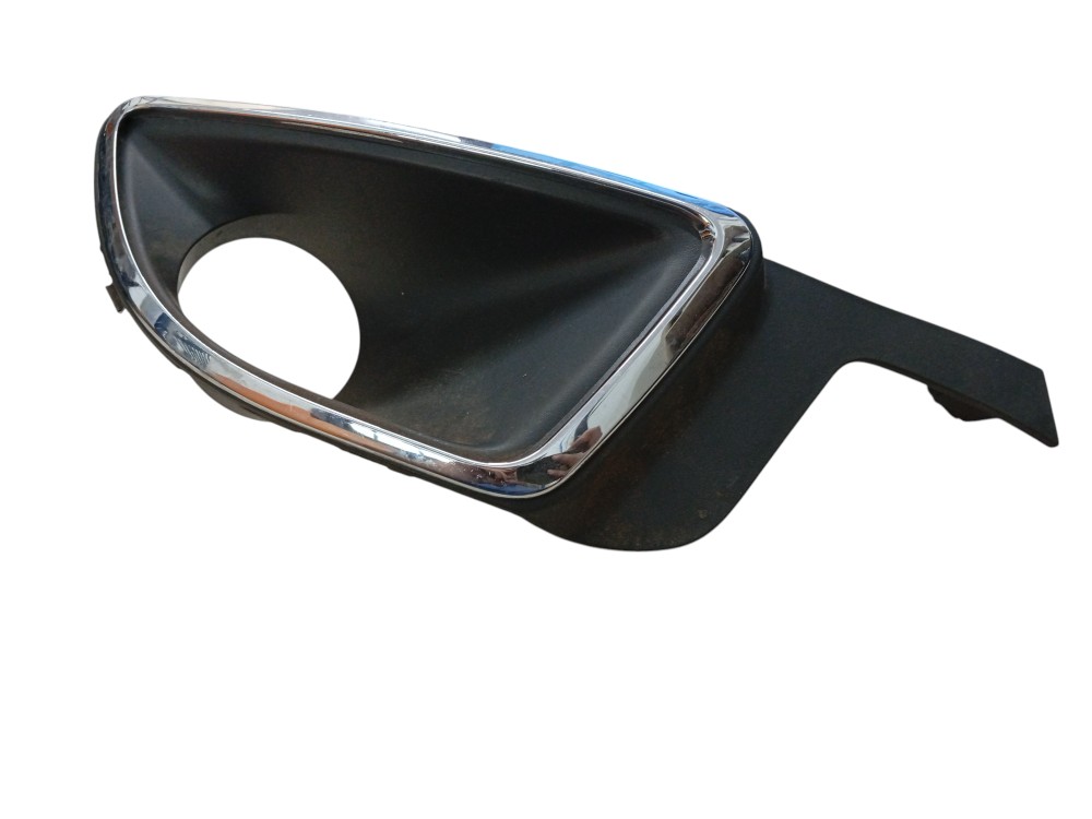 MOLDURA FAROL DE MILHA DIREITO FIAT SIENA 2013/16 2
