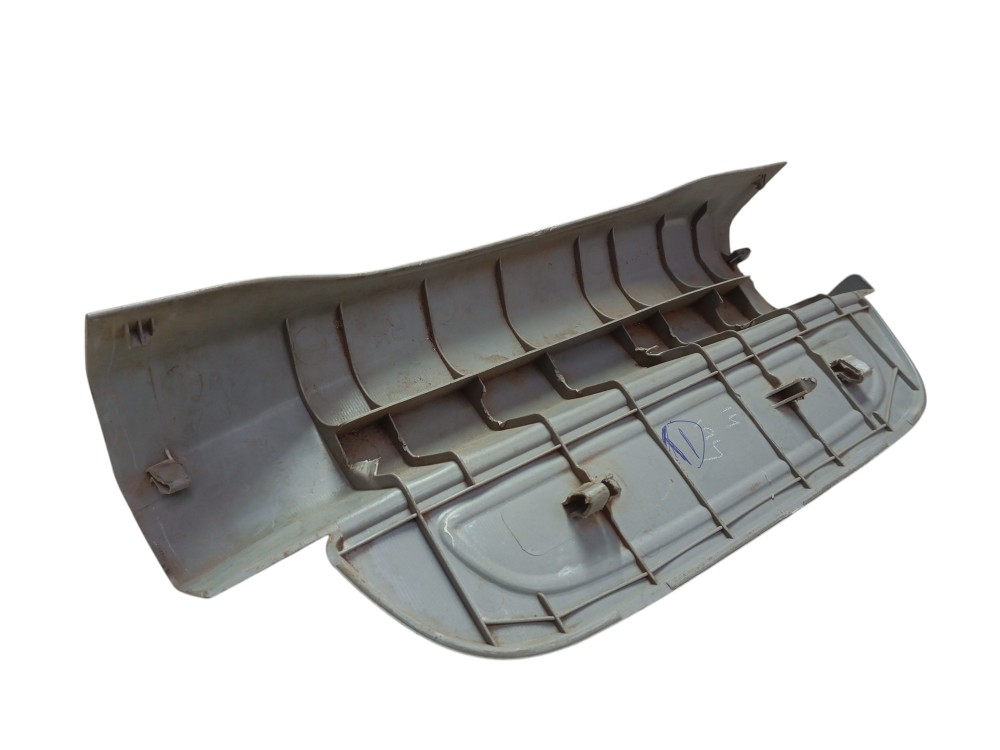 MOLDURA SOLEIRA TRASEIRA DIREITA TOYOTA COROLLA 2012 5