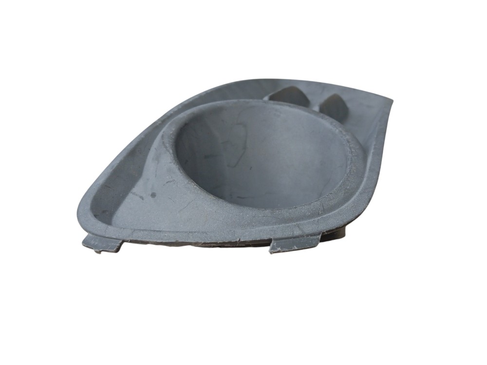 Grade Farol De Milha L/direito Fiat Palio Siena 2