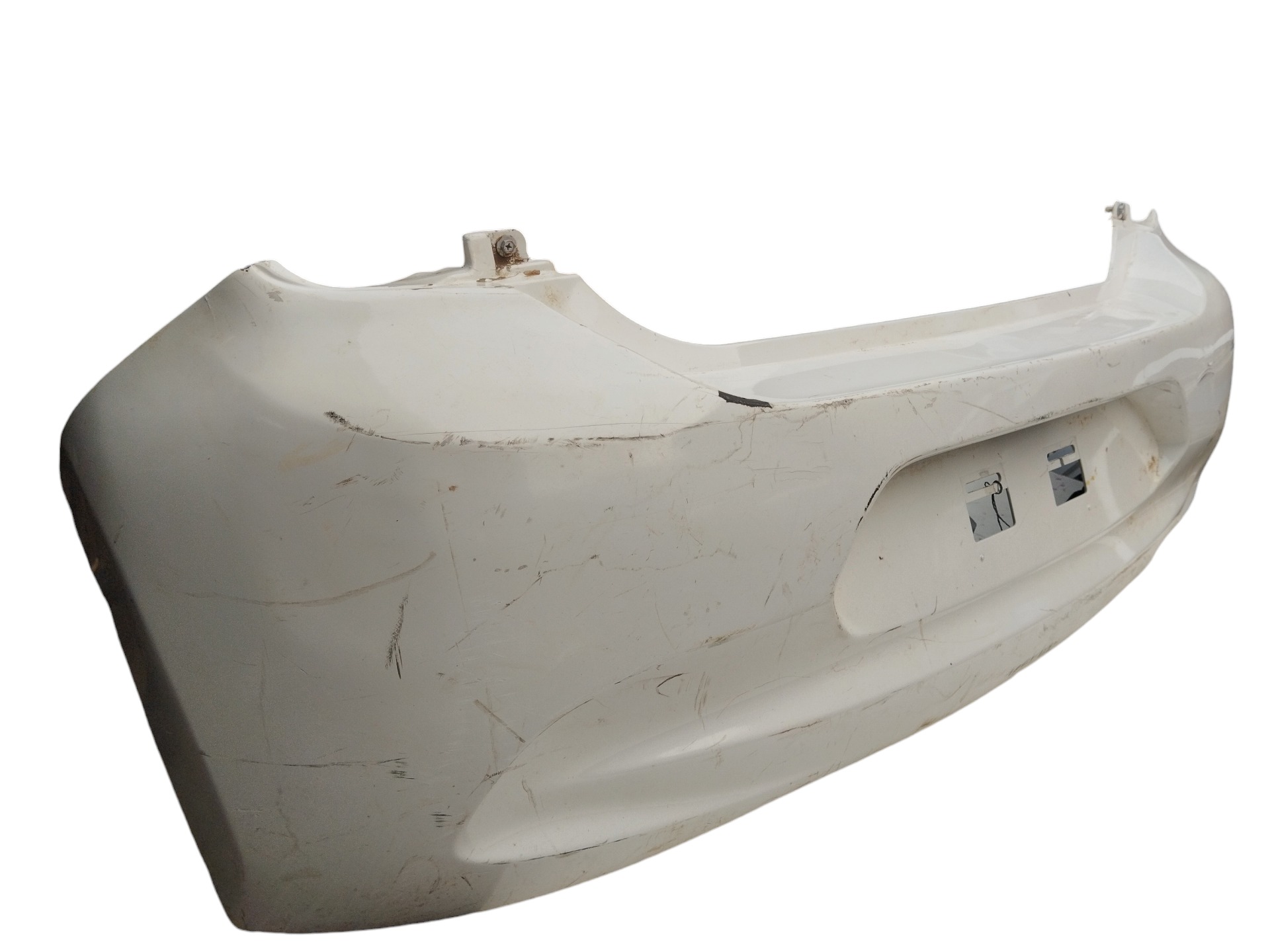 PARACHOQUE TRASEIRO NISSAN MARCH 2017/19 ORIGINAL C/DETALHE 3