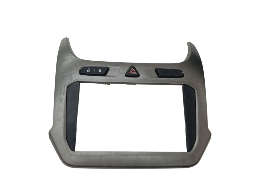 ACABAMENTO MOLDURA CENTRAL GM SPIN COBALT 2012 A 2020 USADO 4