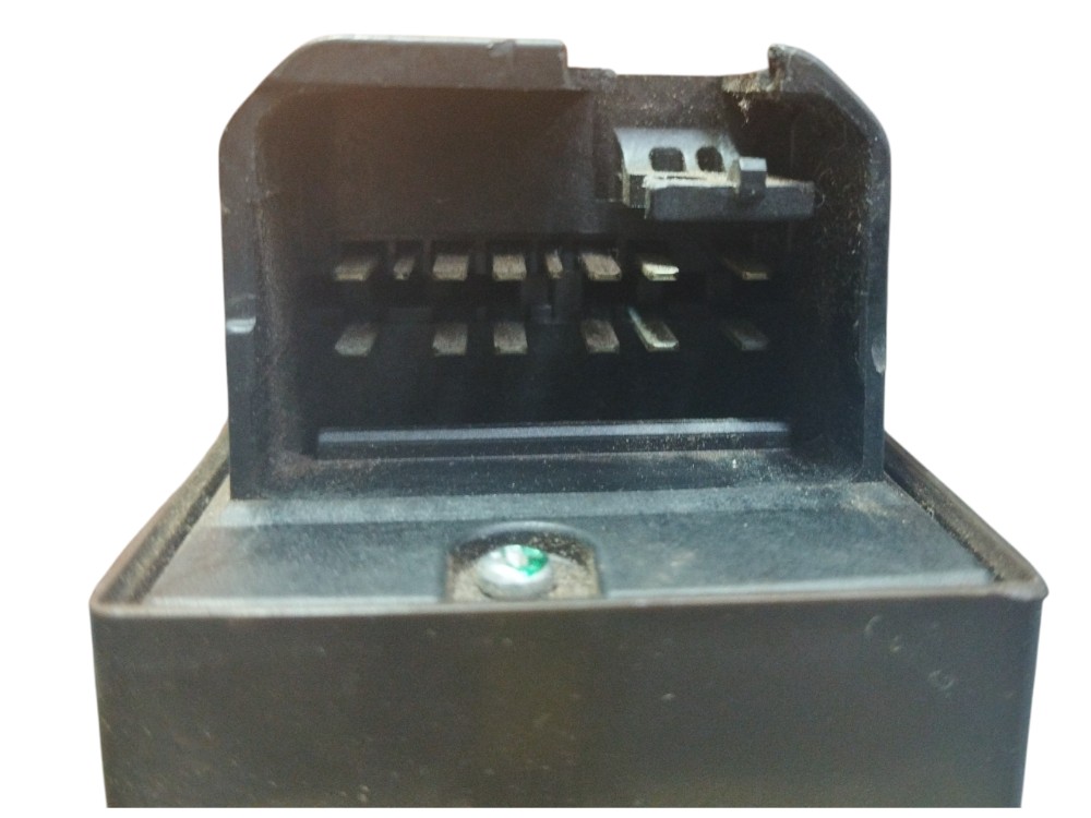 COMANDO BOTÃO ELÉTRICO L/E TOYOTA HILUX 2006 a 2015 6