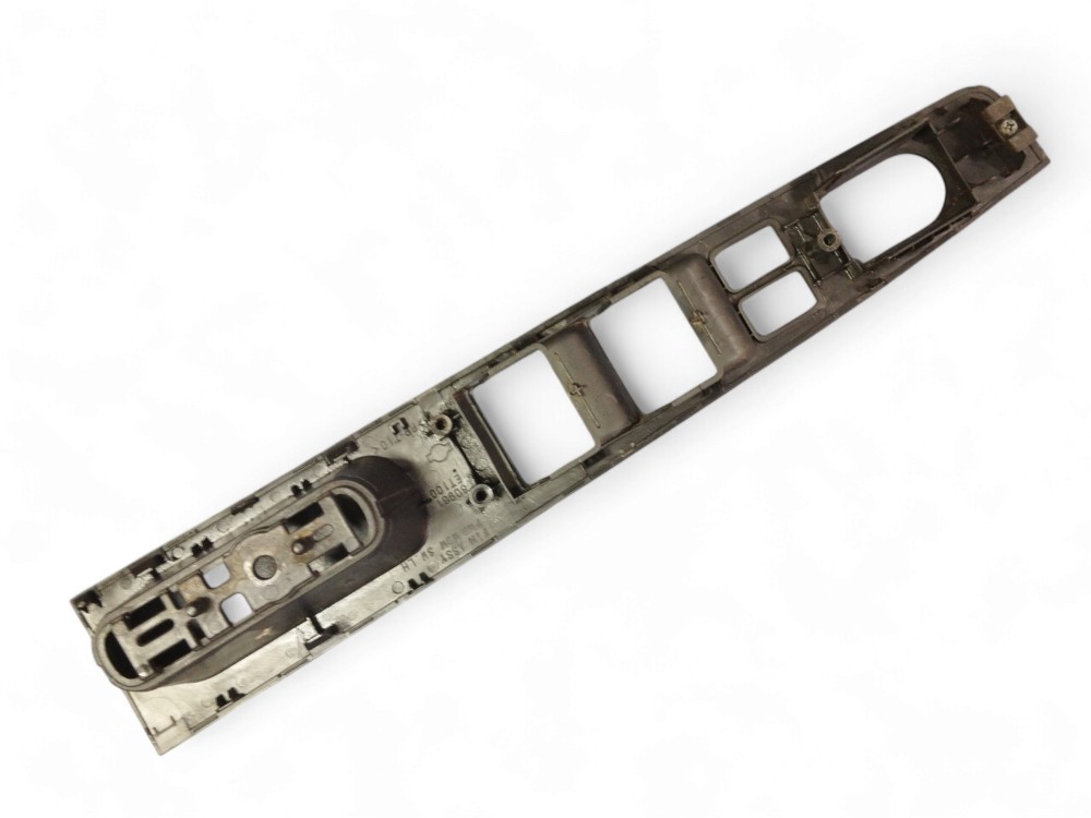 MOLDURA BOTAO VIDRO DIANTEIRO L/E NISSAN SENTRA 2005 A 2013 5
