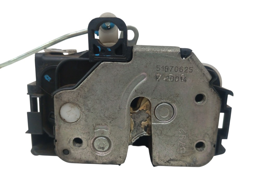 Fechadura porta traseira esquerda Fiat Grand Siena 2012/17 4