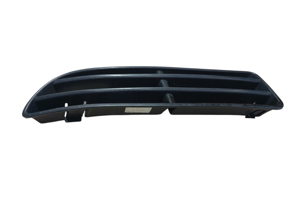Moldura Grade Para-choque Vw Bora 2001/2005 2