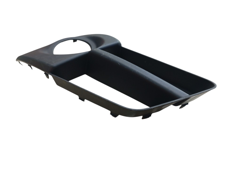Moldura Farol De Milha L/e Chevrolet Montana 2012/15 6