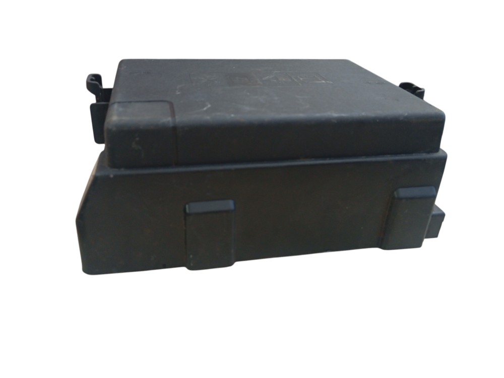 Tampa Caixa De Fusiveis Gm Onix Tracker 1.0 2023 3