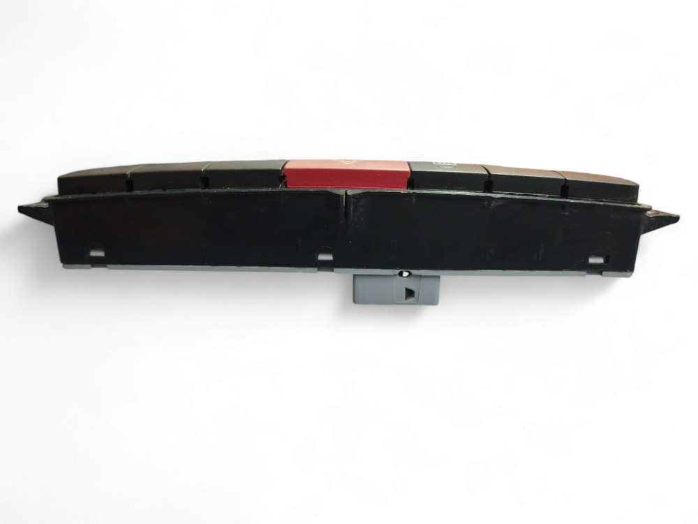 Comando Botao Pisca Alerta Fiat Punto Linea 2008 A 2012 3
