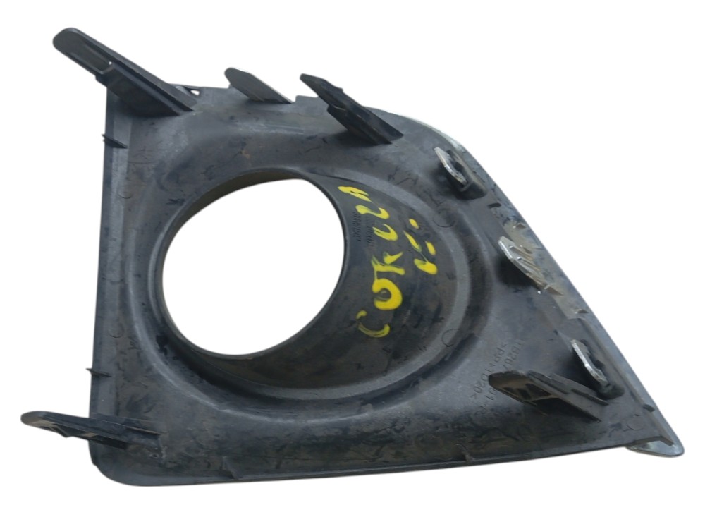 Moldura Do Farol De Milha L/d Toyota Corolla 2017 1.8 2