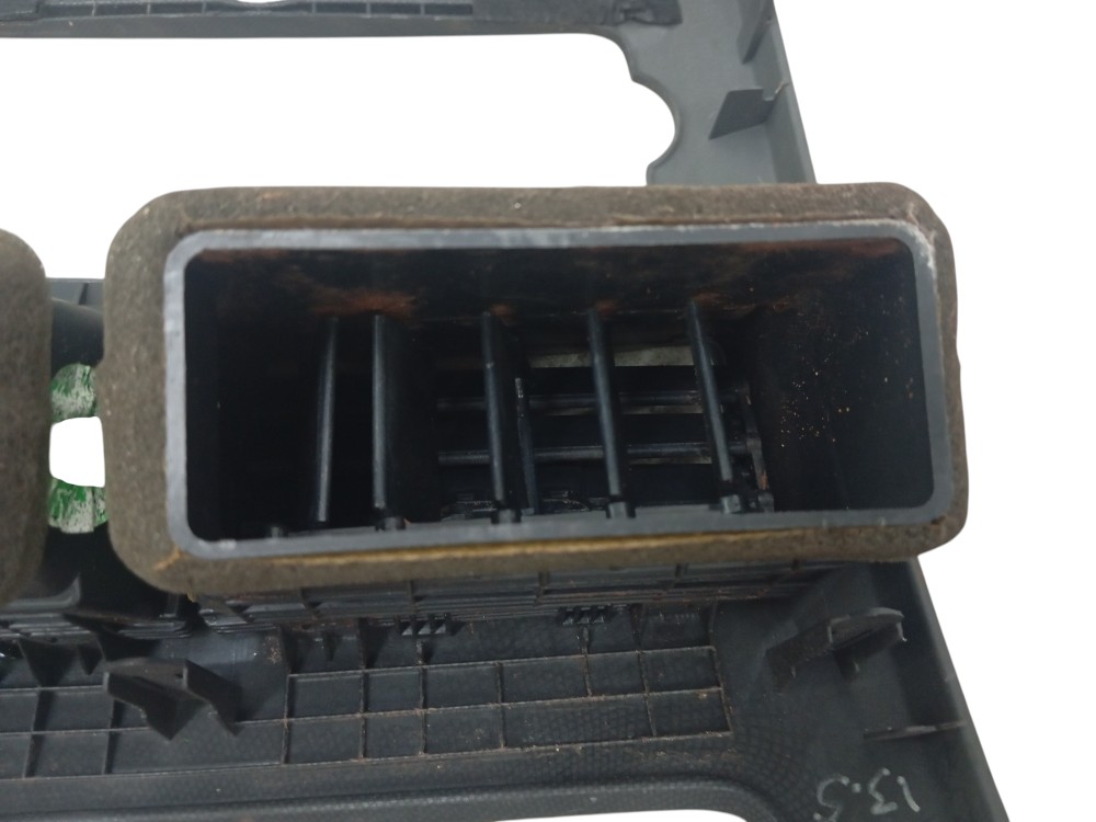 Moldura De Ar Difusor Chevrolet Sonic 2011/2012/2013 3