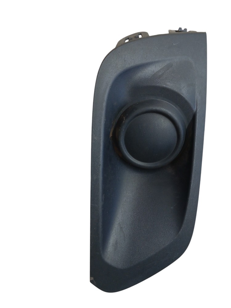 MOLDURA DO FAROL DE MILHA ESQUERDO CHEVROLET ONIX 2017/19 1