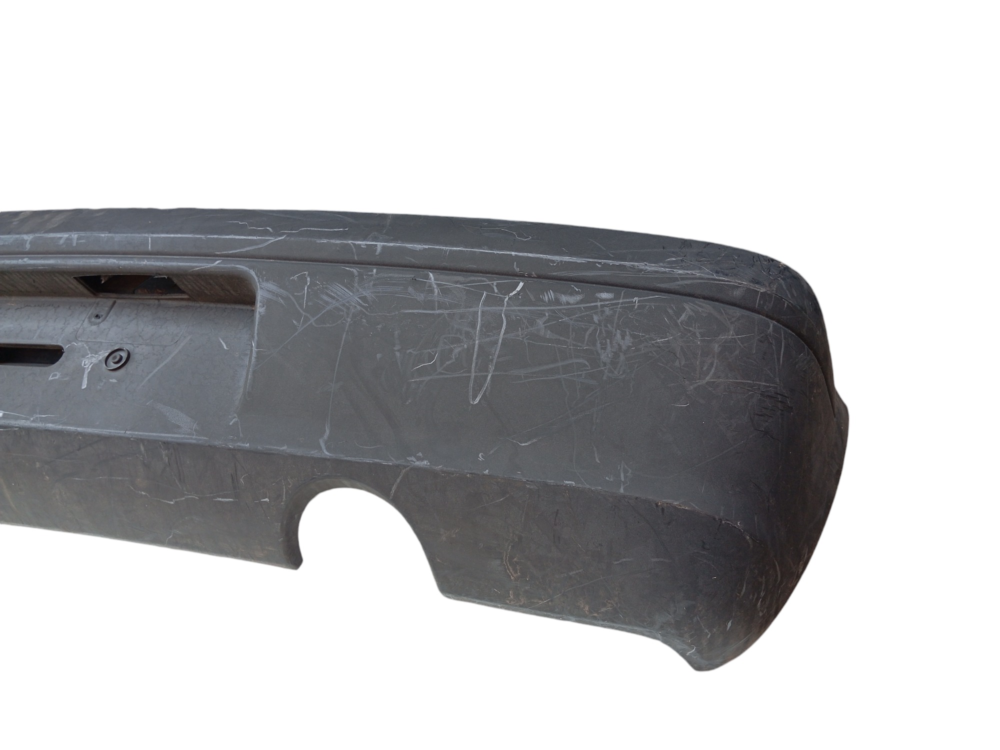 PARACHOQUE TRASEIRO FORD FIESTA 1996 A 2000 3