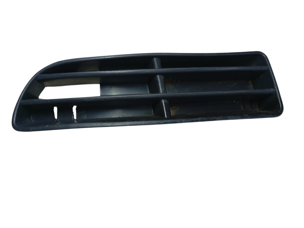 Moldura Grade Para-choque Vw Bora 2001/2005 1