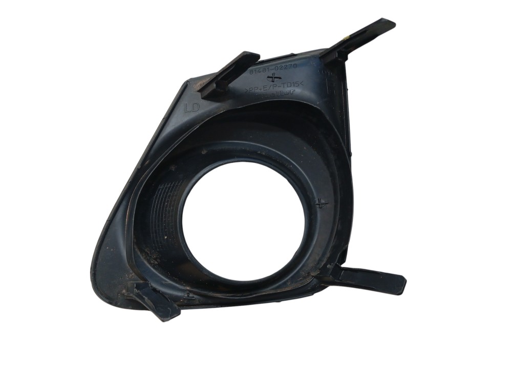 Moldura Do Farol De Milha Lado Direito Toyota Corolla 2012 3