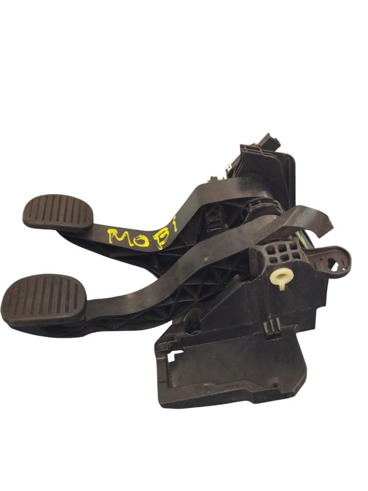 Pedaleira Pedal Freio Embreagem Fiat Mobi Strada 2020 A 2022 5
