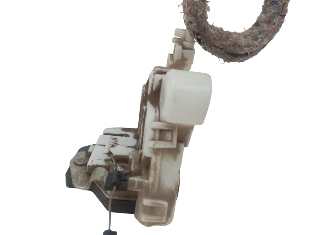 Fechadura porta traseira esquerda Volkswagen GOL 2012/15 5