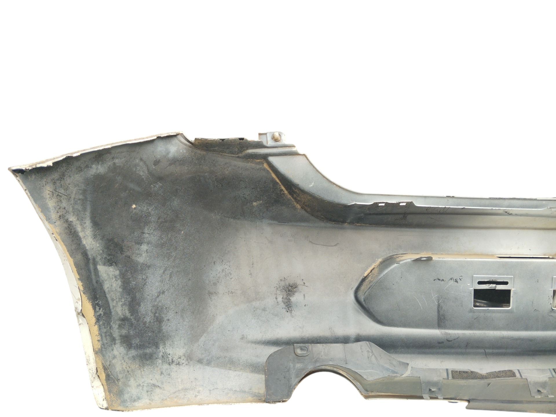 PARACHOQUE TRASEIRO NISSAN MARCH 2017/19 ORIGINAL C/DETALHE 4