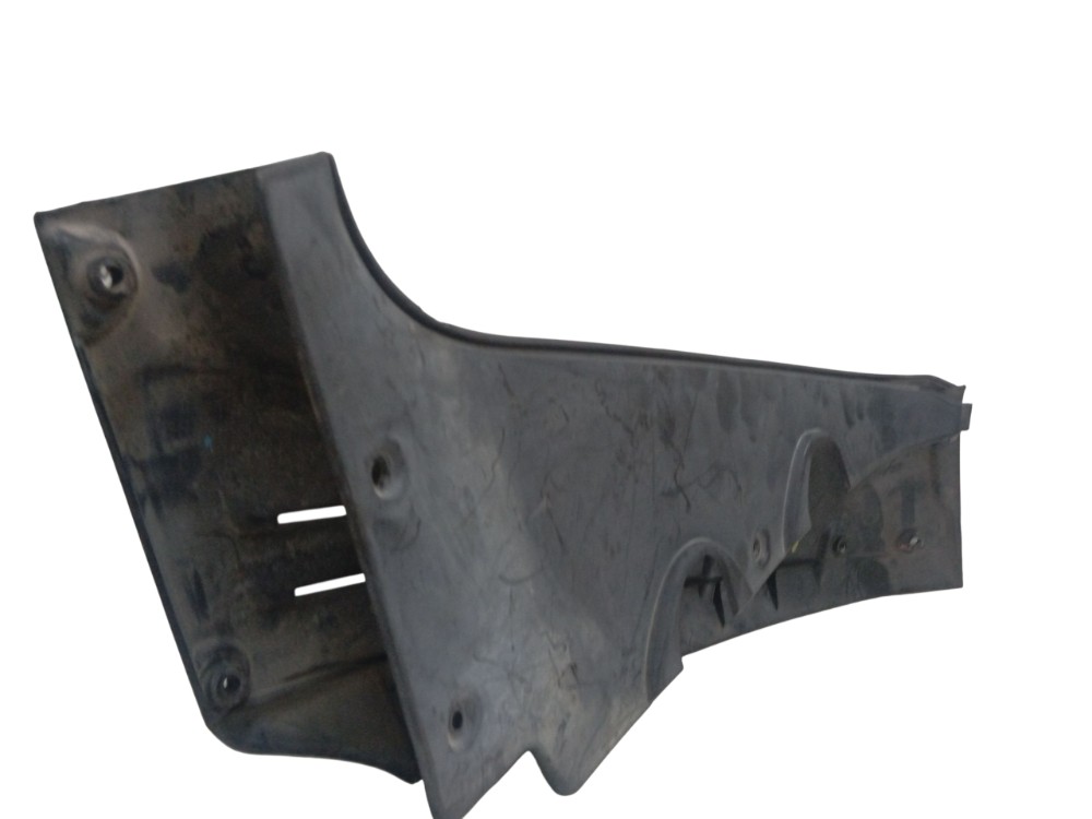 Moldura vidro traseiro esquerdo Fiat Strada 2008/12 4