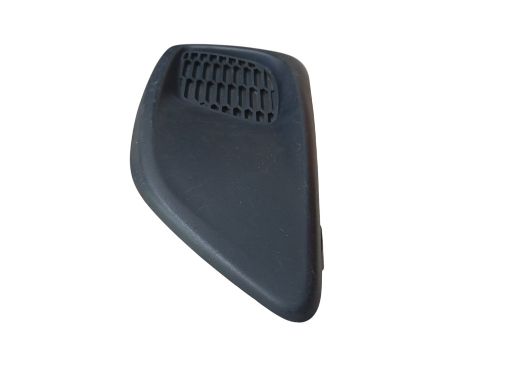 MOLDURA GRADE DE MILHA L/E CHEVROLET SONIC 2012/16 3