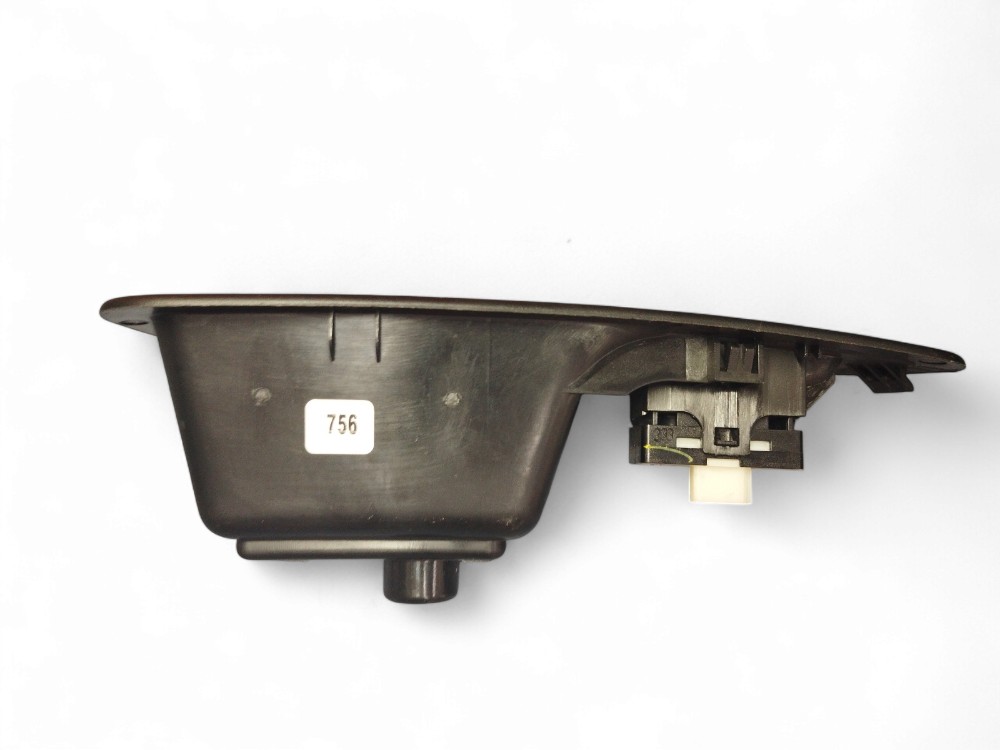 COMANDO BOTAO VIDRO ELETRICO TRASEIRA L/D FIAT ARGO 20/23 3