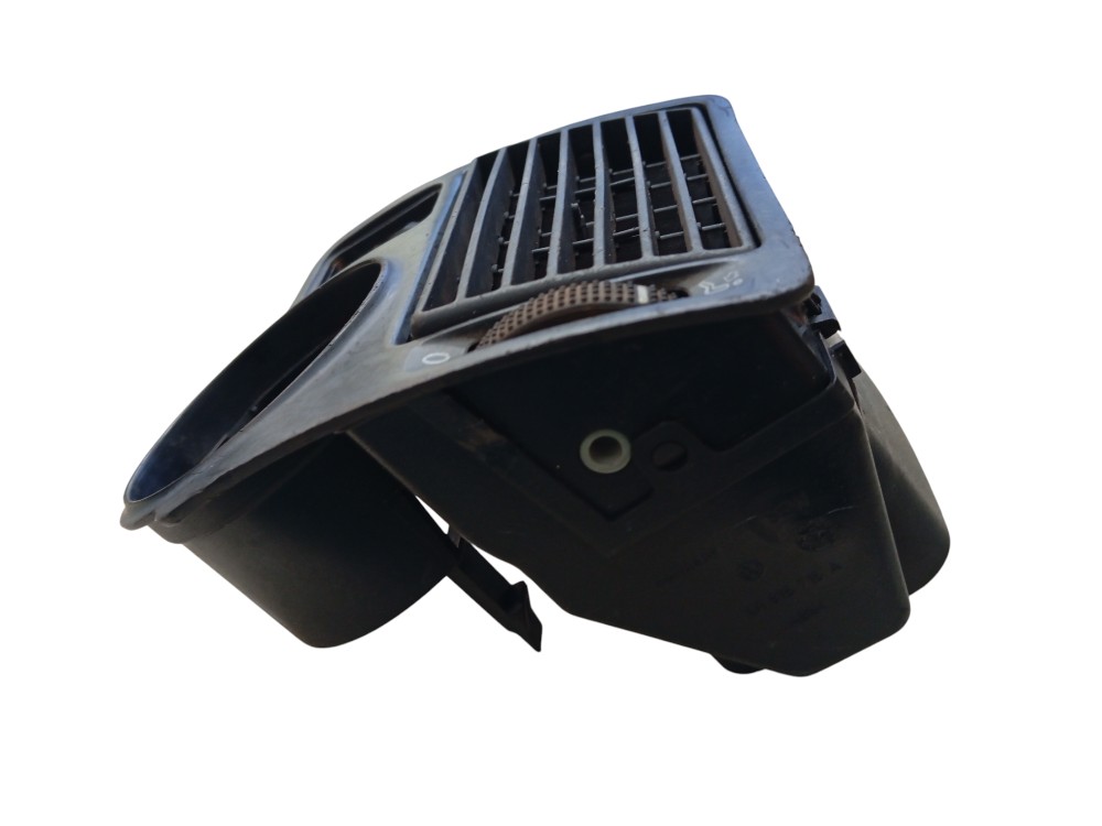 Moldura Difusor De Ar Lado Esquerdo Vw Golf Bora 1997/2005 4