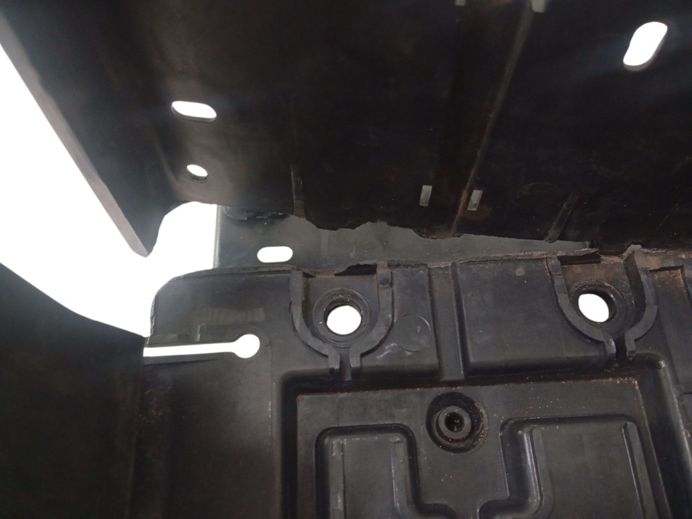 Caixa Suporte Bateria Citroen C3 Glx 1.4 2010/2013 c/detalhe 2