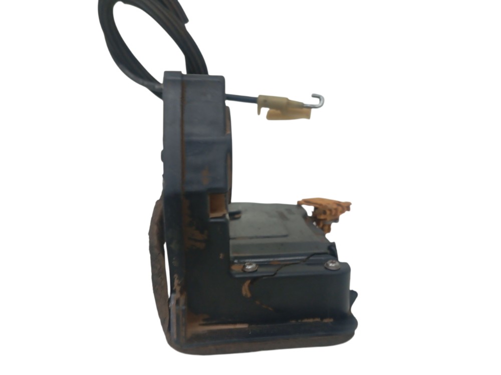 Fechadura porta traseira direita Chevrolet Onix 2013/15 2