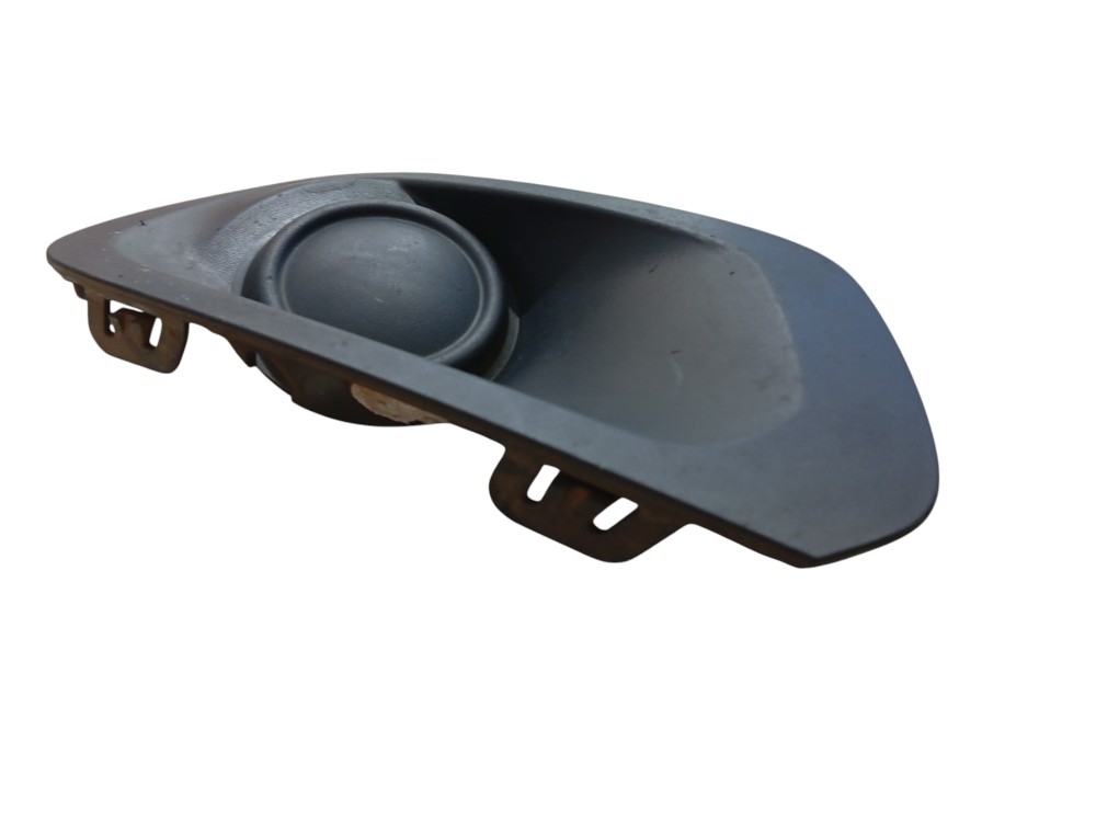MOLDURA DO FAROL DE MILHA ESQUERDO GM PRISMA ONIX 2017/19 2