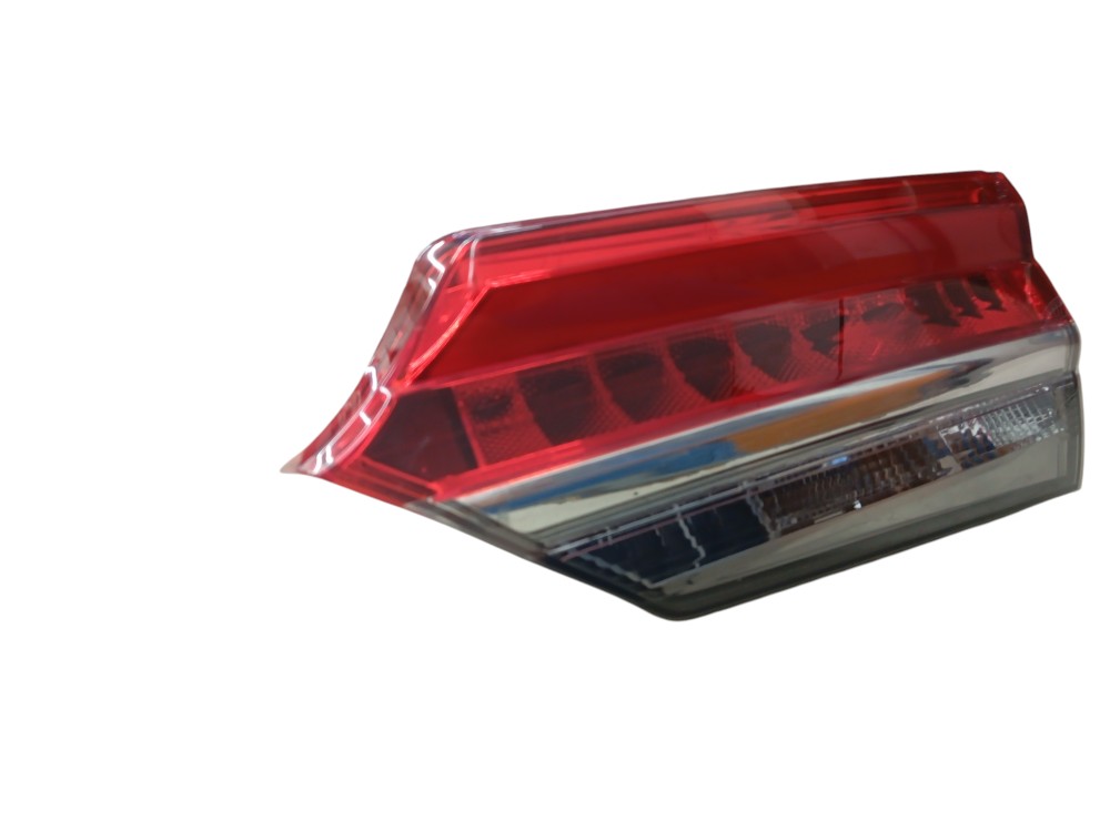 lanterna tampa tras  ESQUERDA TOYOTA COROLLA 2018/19 6