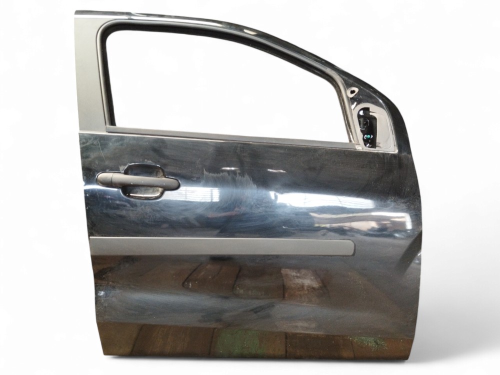 Porta Dianteira L/d Fiat Mobi 2017 A 2020 Original Dianteira Direito 2