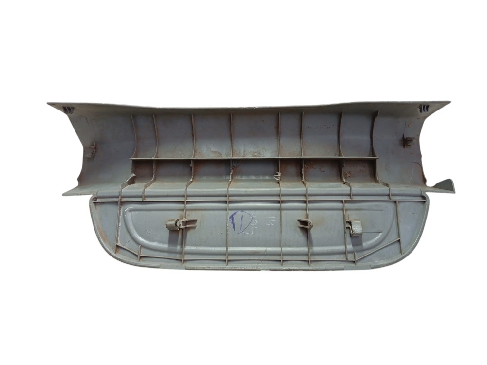 MOLDURA SOLEIRA TRASEIRA DIREITA TOYOTA COROLLA 2012 4
