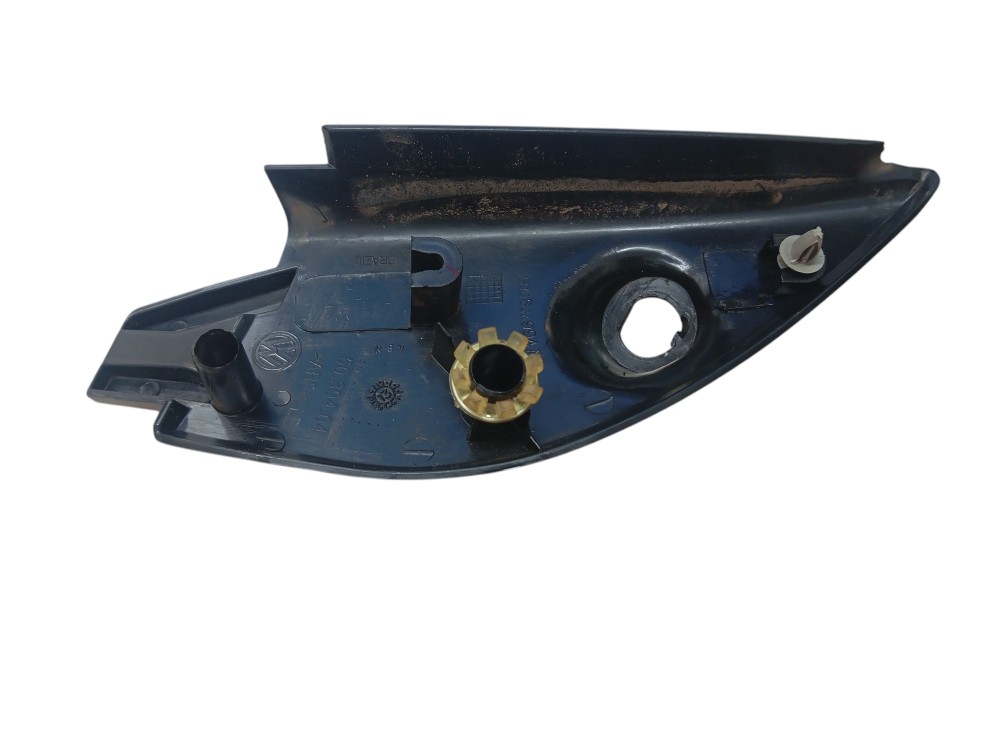Moldura Interna Retrovisor Direito Vw Gol Voyage 2009/12 4