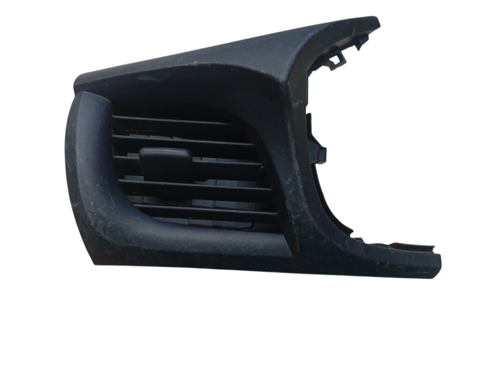 MOLDURA DO DIFUSOR DE AR L/E TOYOTA HILUX 2016/20